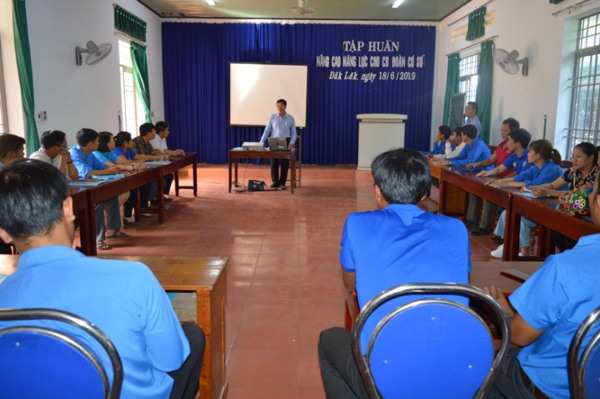 Trung tâm khuyến nông Đắk Lắk tổ chức lớp tập huấn "Kỹ năng công tác Khuyến nông" năm 2019