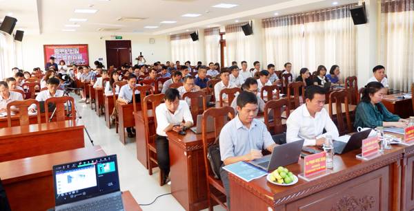 Tăng cường ứng dụng công nghệ AI hỗ trợ trong công tác chuyên môn, nghiệp vụ